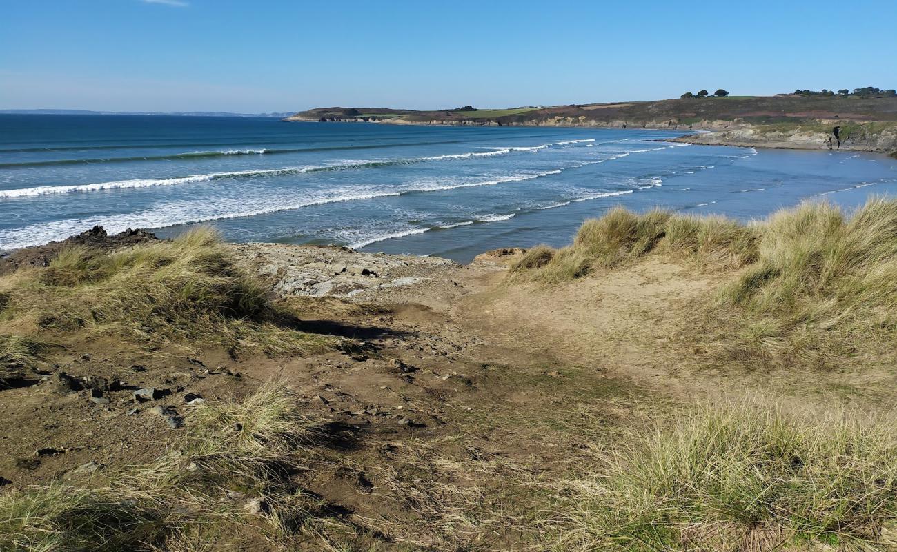 Photo de Plage de Sainte-Anne avec sable beige de surface