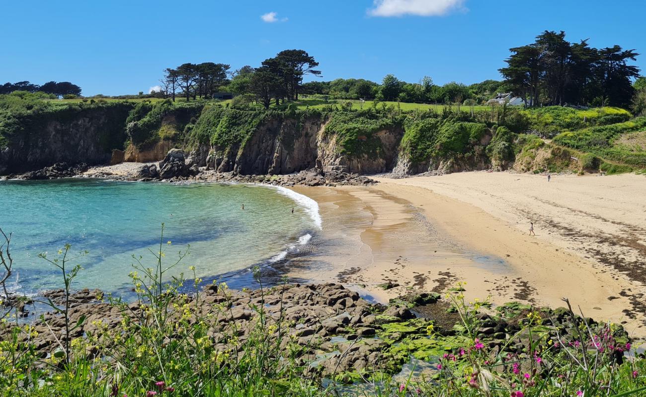 Photo de Plage de Porsmilin avec sable beige de surface