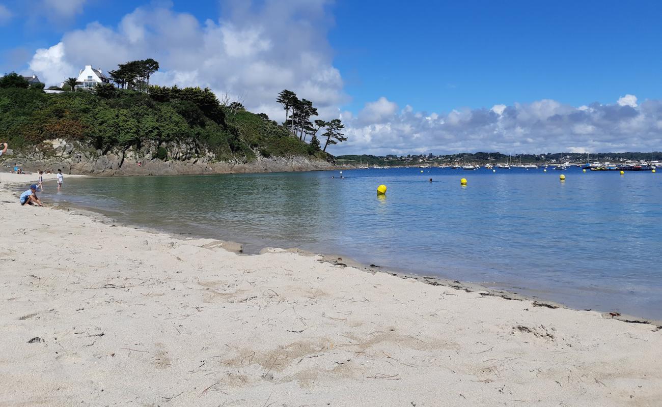 Photo de Plage du Perzel avec sable beige de surface