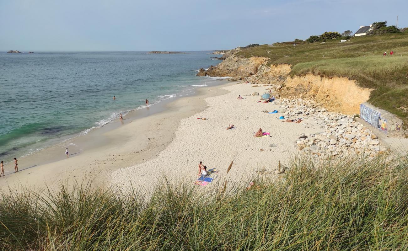 Photo de Plage de Ruscumunoc avec sable beige fin de surface