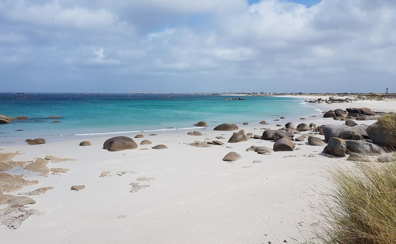 Photo de Plage Karreck Hir avec sable fin blanc de surface