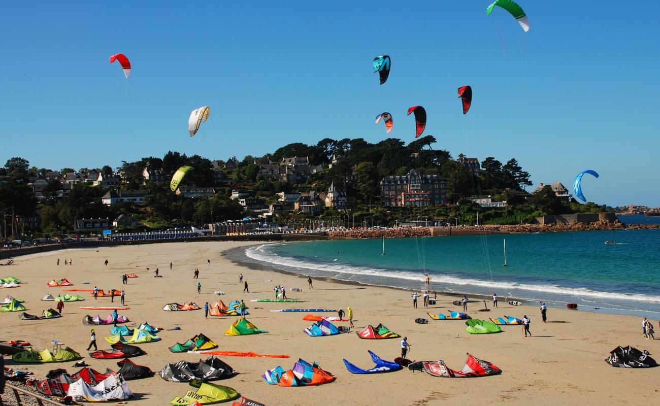 Photo de Plage de Trestraou avec sable beige de surface