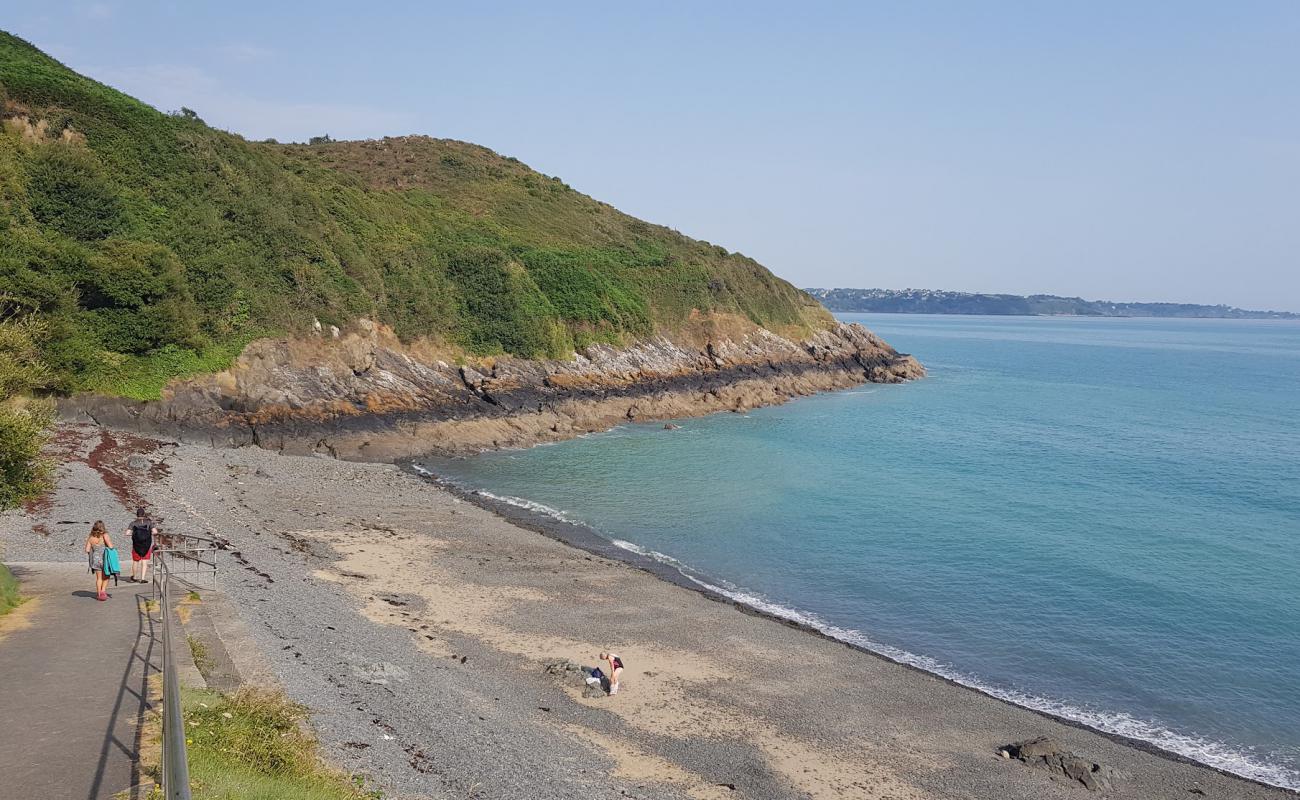 Photo de Plage du Petit Havre avec sable noir & galets de surface