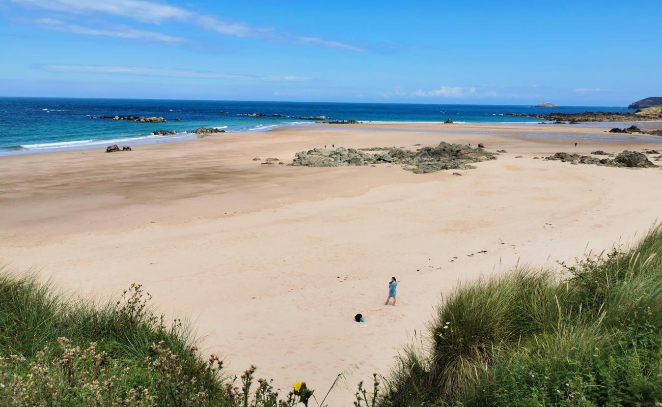 Photo de Les Grèves d'en Bas avec sable beige de surface