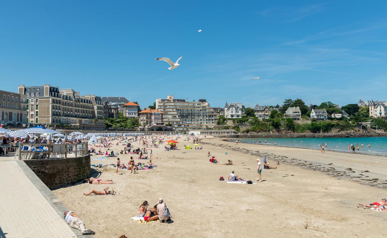 Photo de Plage de l'Ecluse avec sable beige de surface