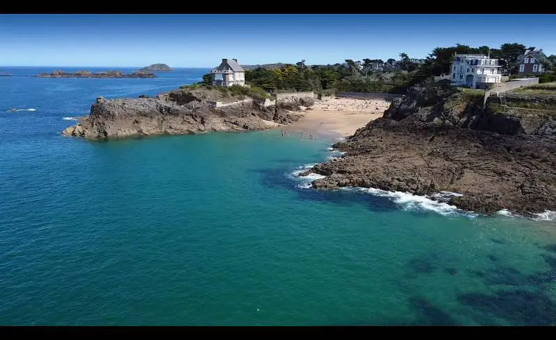 Photo de Plage du Nicet avec sable lumineux de surface