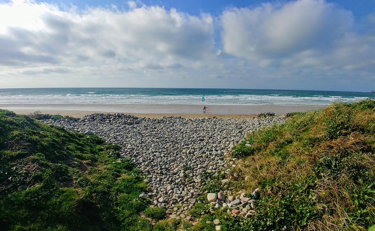 Photo de Plage de Vauville avec galets beige de surface