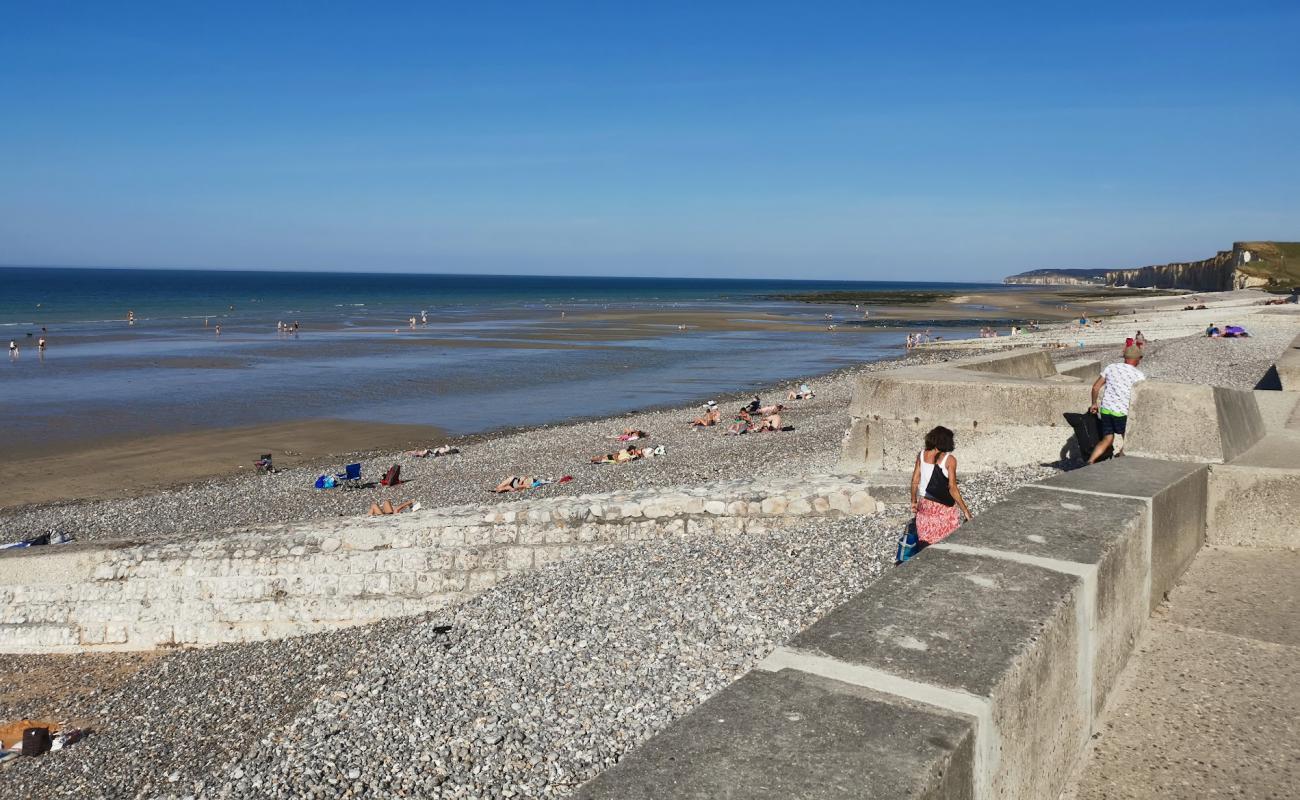 Photo de Plage de St Aubin sur Mer avec caillou clair de surface