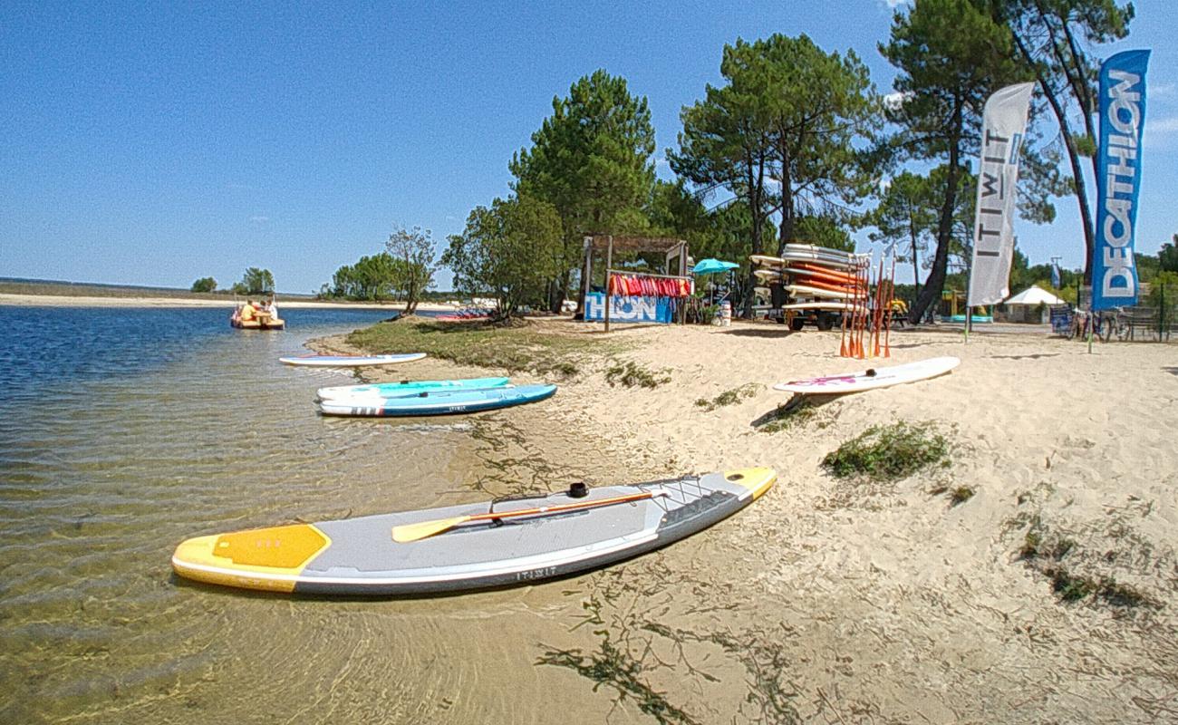 Photo de Camping Campeole Navarrosse avec sable lumineux de surface