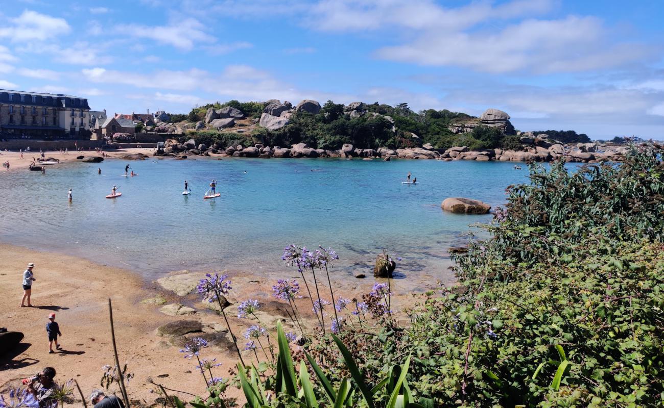 Photo de La Plage Saint Guirec avec sable beige de surface