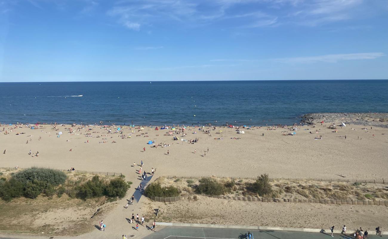 Photo de Narbonne Plage avec sable lumineux de surface