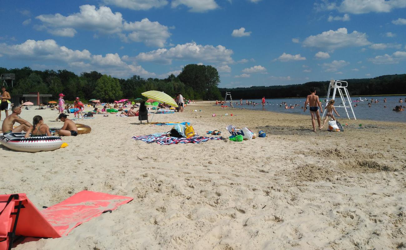 Photo de Axo'Plage avec sable lumineux de surface