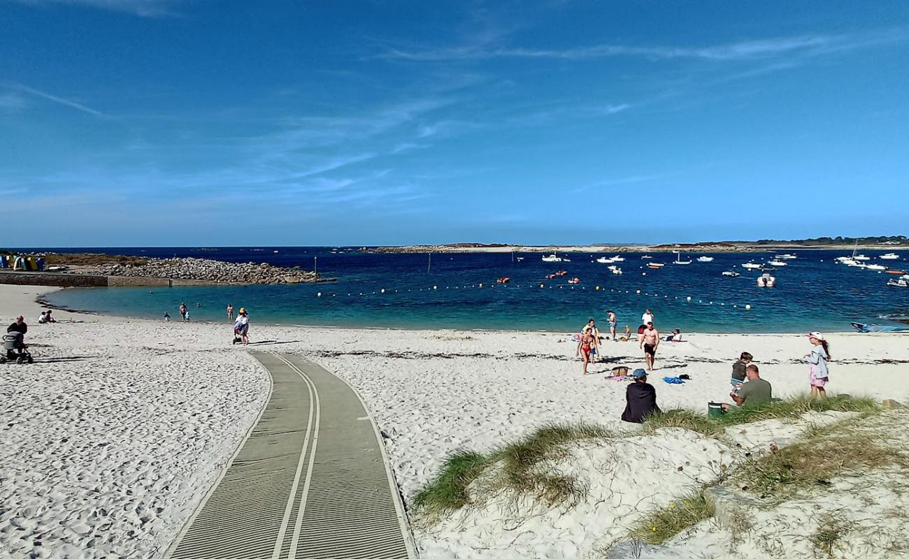 Photo de Plage de Pors Gelen avec sable beige de surface