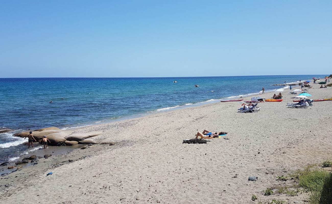 Photo de Le Campoloro Beach avec sable lumineux de surface