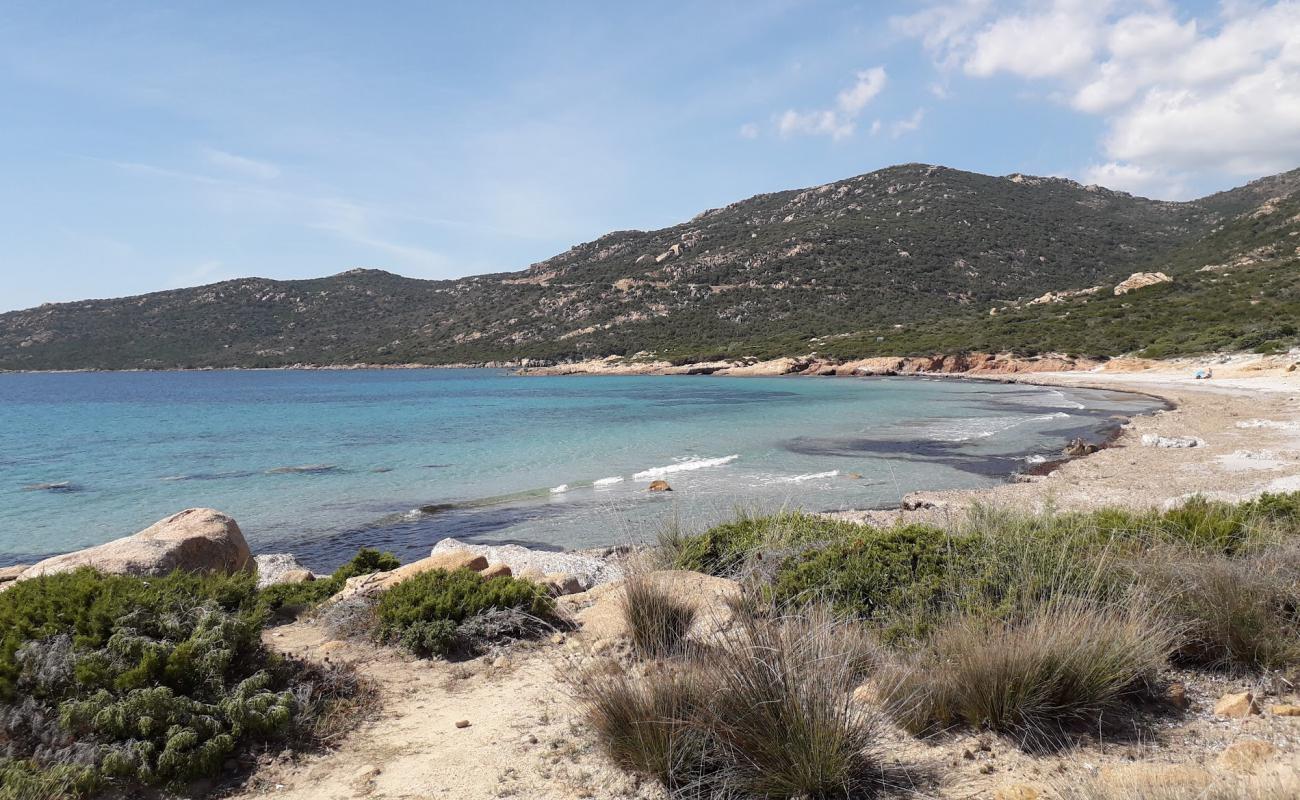 Photo de Mucchiu Biancu Beach avec sable lumineux de surface