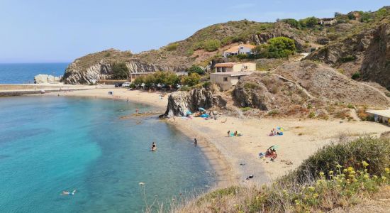 De l'anse de l'Espeluga Beach