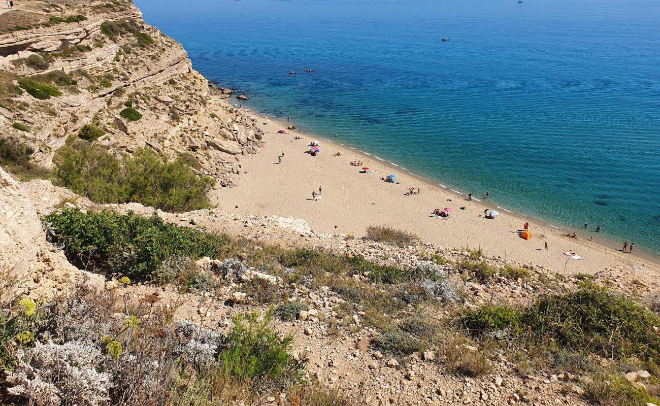 Photo de La Plagette Beach avec sable lumineux de surface