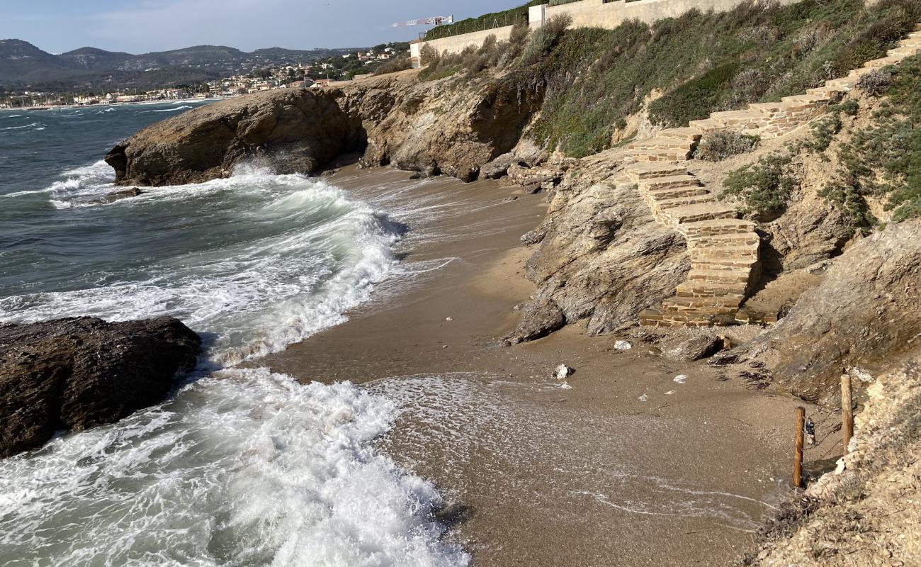 Photo de Antoine Baptiste Beach avec sable beige de surface