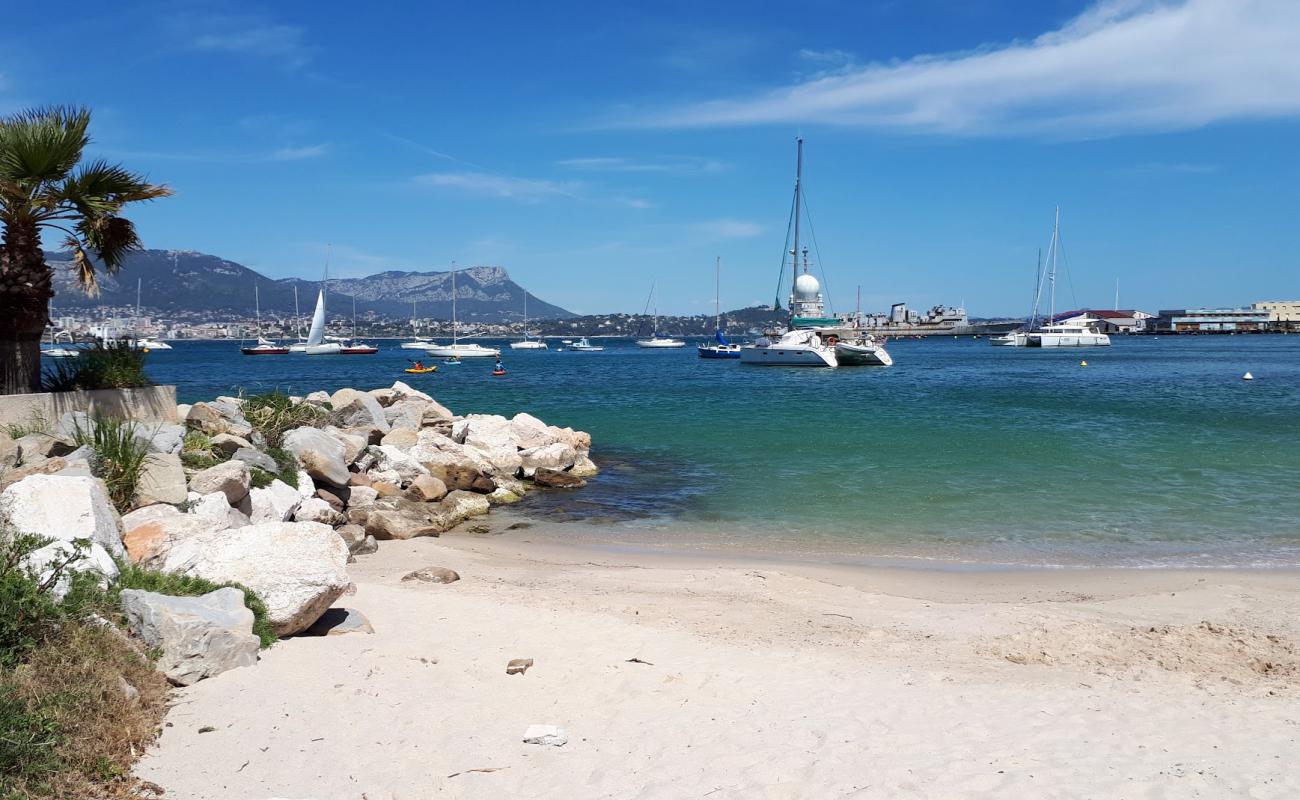 Photo de Touring Beach avec sable beige de surface