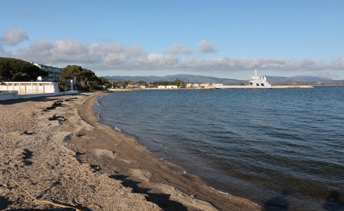 Photo de Berriau Beach avec sable beige de surface