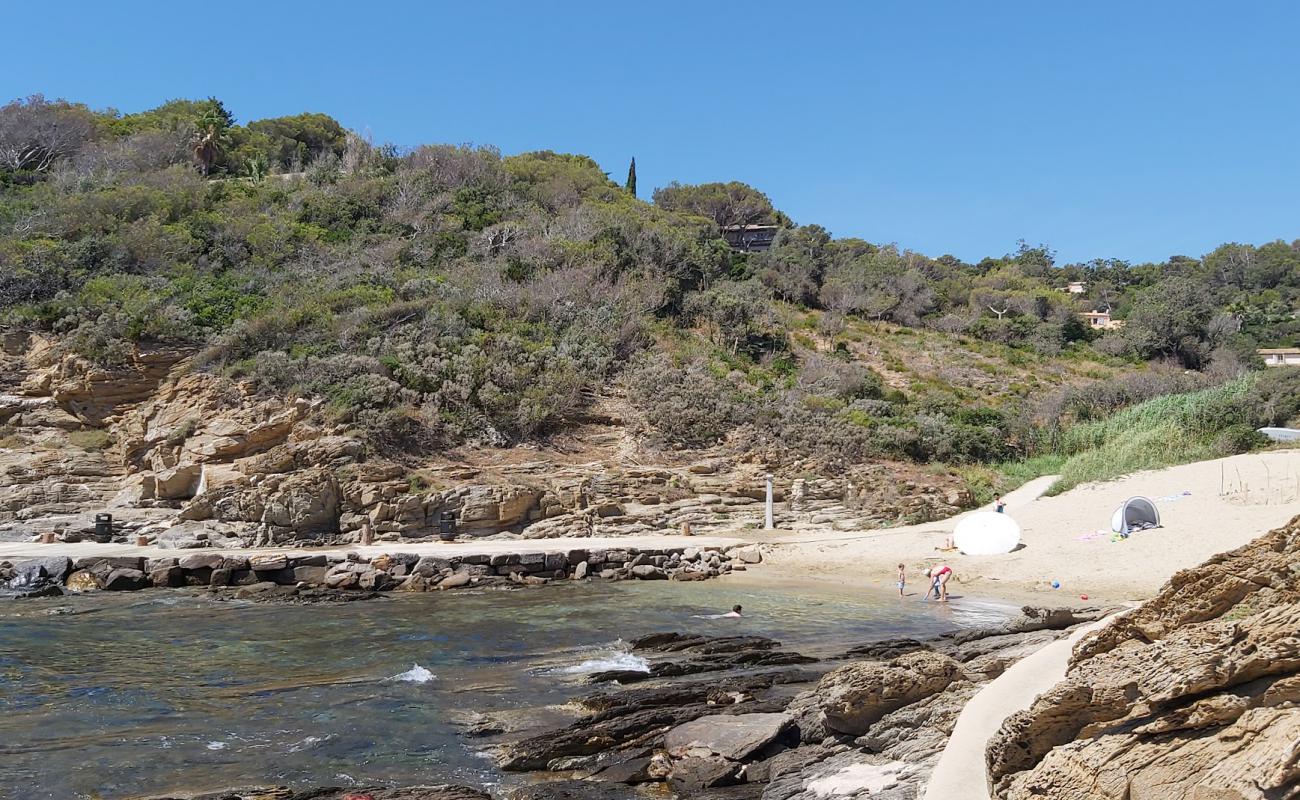Photo de Portofino Beach avec sable beige de surface