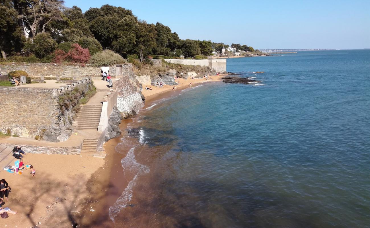 Photo de Montbeau Beach avec sable beige de surface