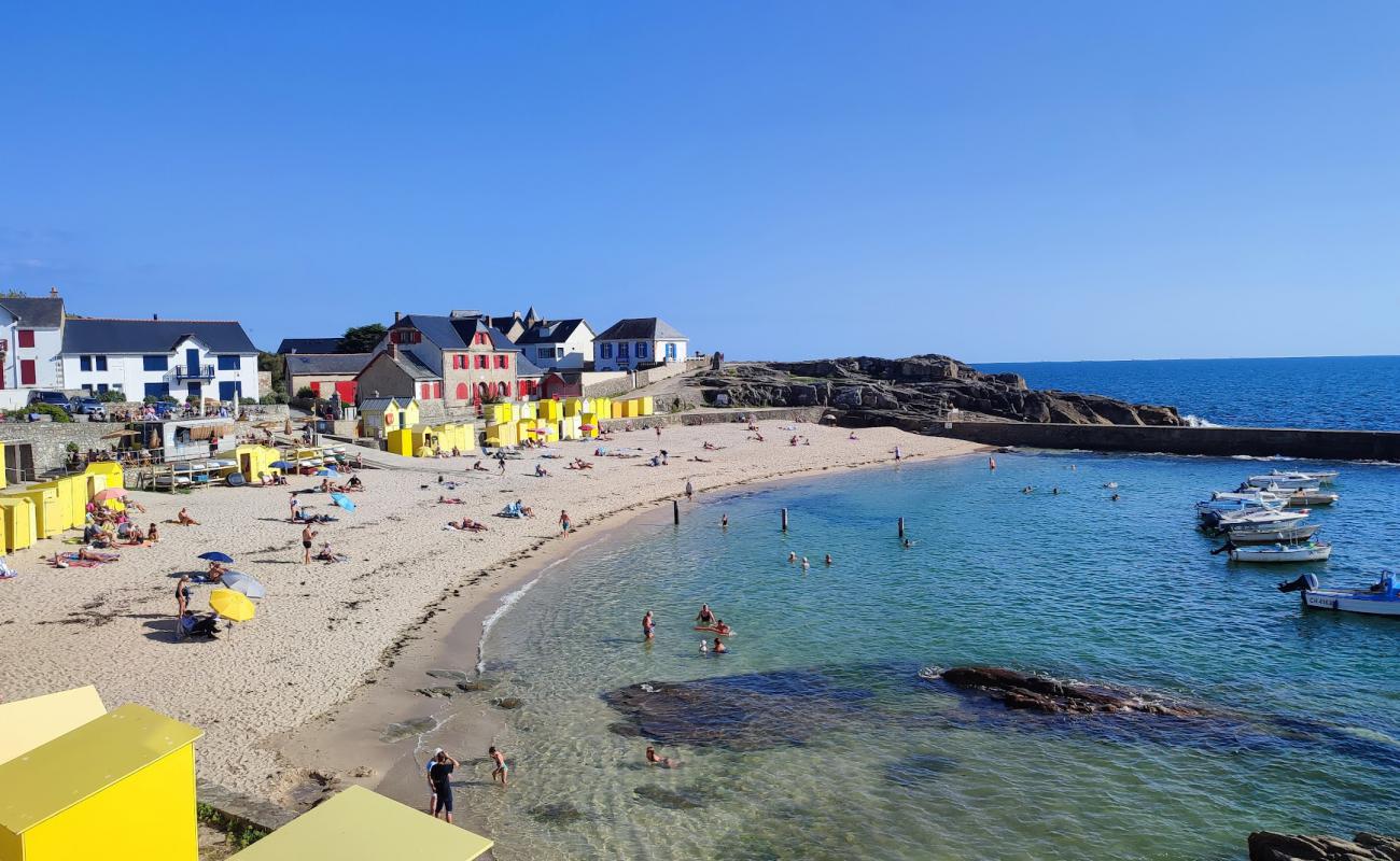 Photo de Saint-Michel Beach avec sable lumineux de surface