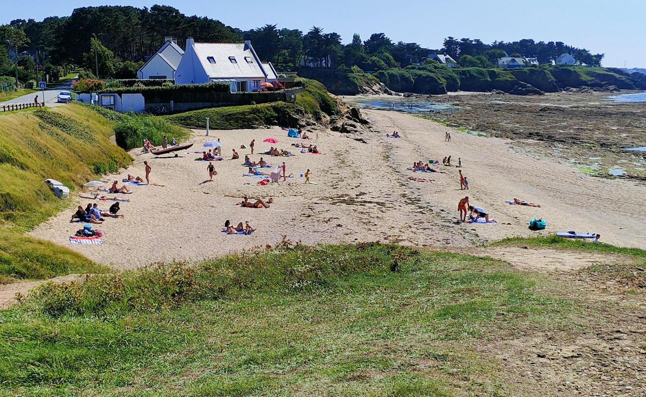 Photo de Toulport Beach avec sable lumineux de surface