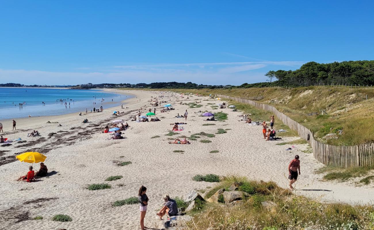Photo de Kervert Beach avec sable beige de surface