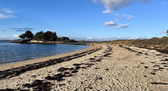 La Villeneuve Beach