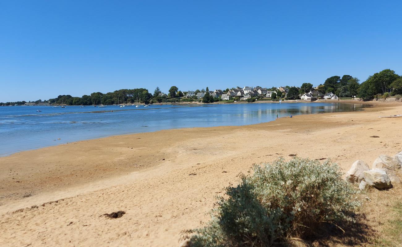 Photo de Locmiquel Beach avec sable beige de surface