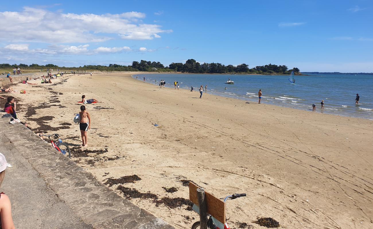 Photo de Rudevent Beach avec sable beige de surface