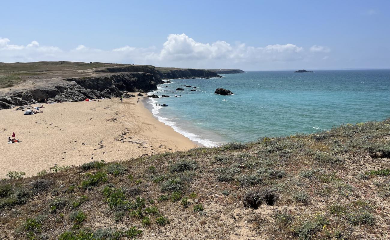 Photo de Port Blanc Beach avec sable beige de surface