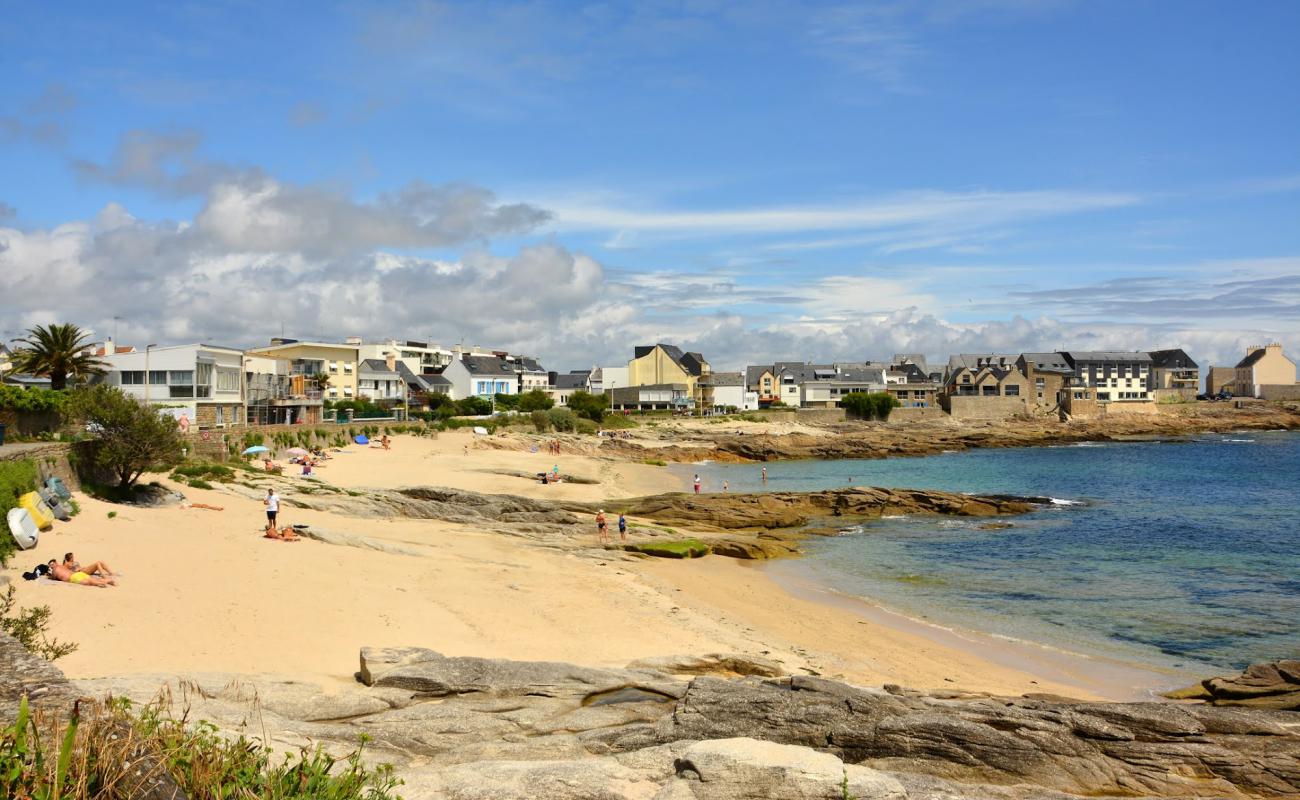 Photo de Port Fontaine Beach avec sable beige de surface