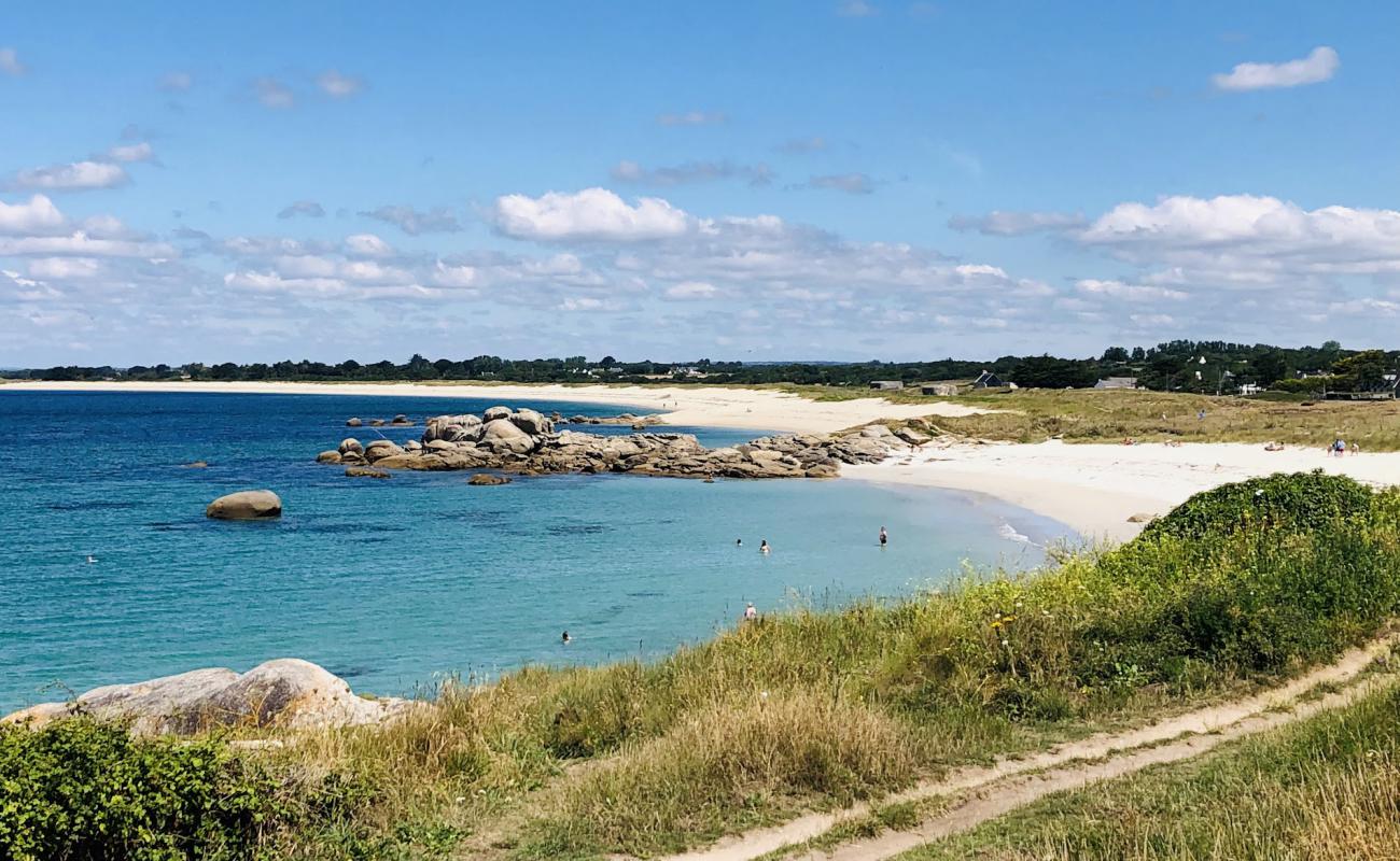 Photo de La Baleine Beach avec sable beige de surface
