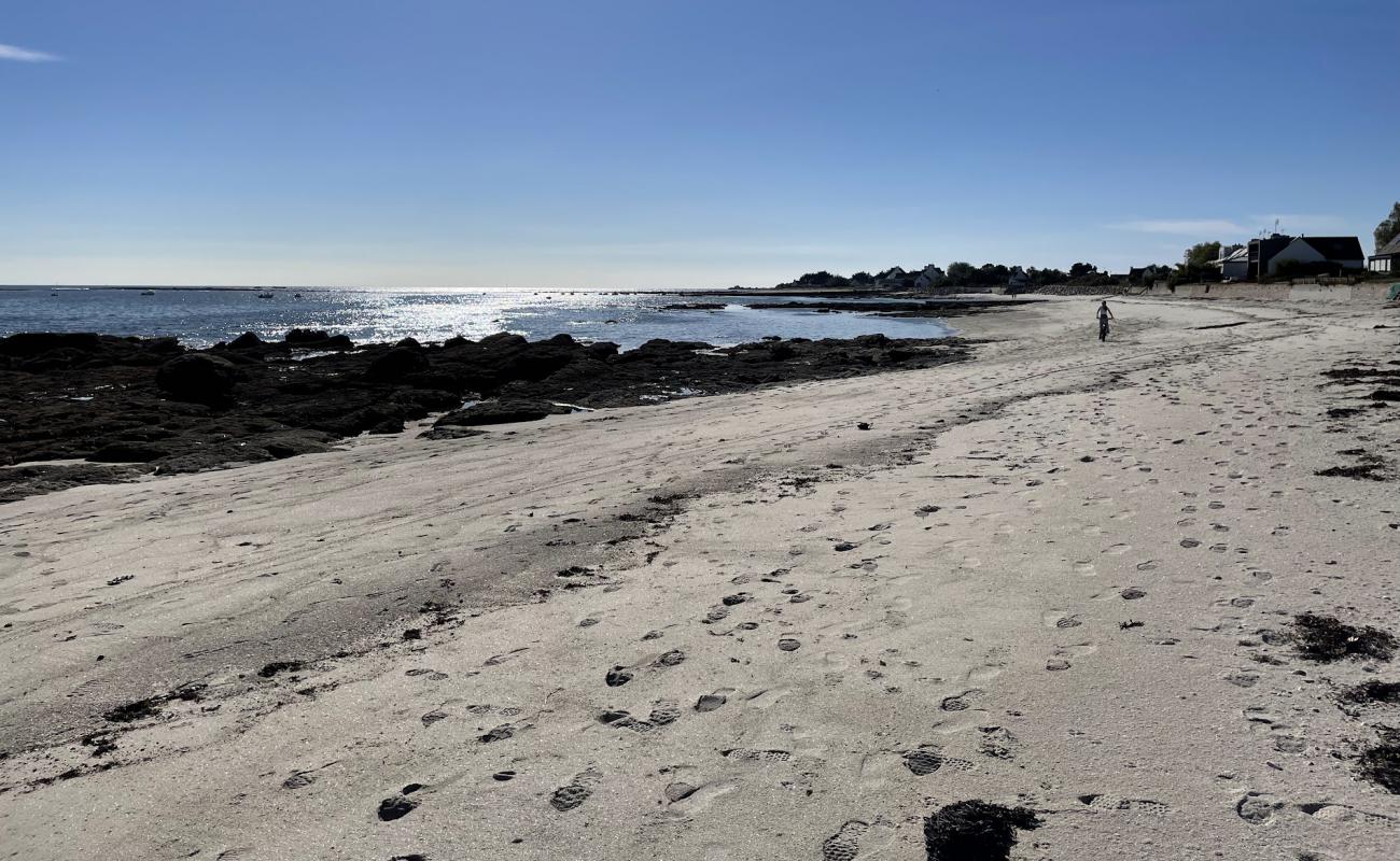 Photo de Kerfriant Beach avec sable lumineux de surface