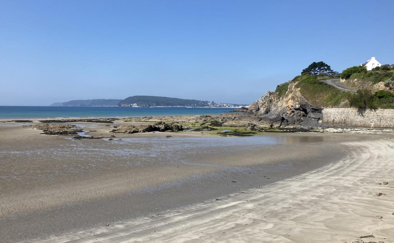 Photo de Postolonnec Beach avec sable beige de surface