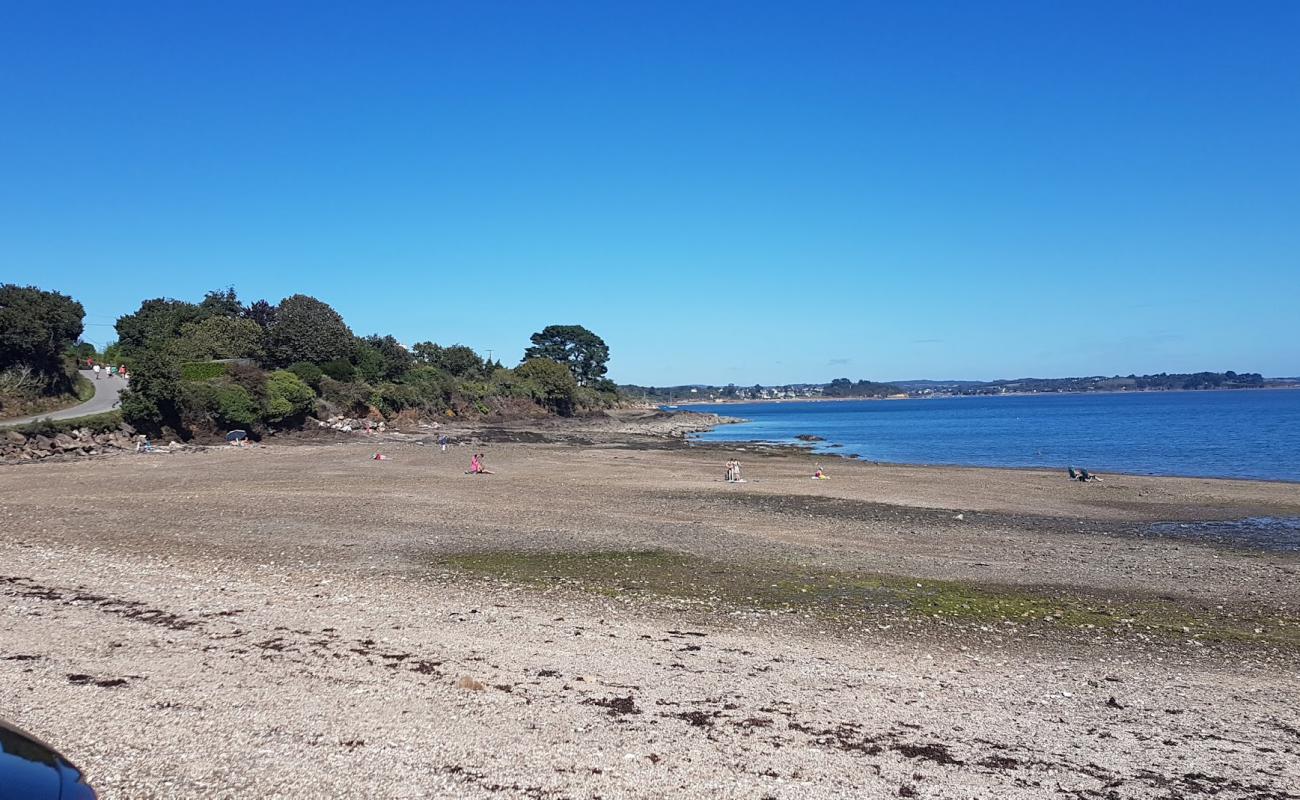 Photo de Penn al Lann Beach avec petits galets gris de surface