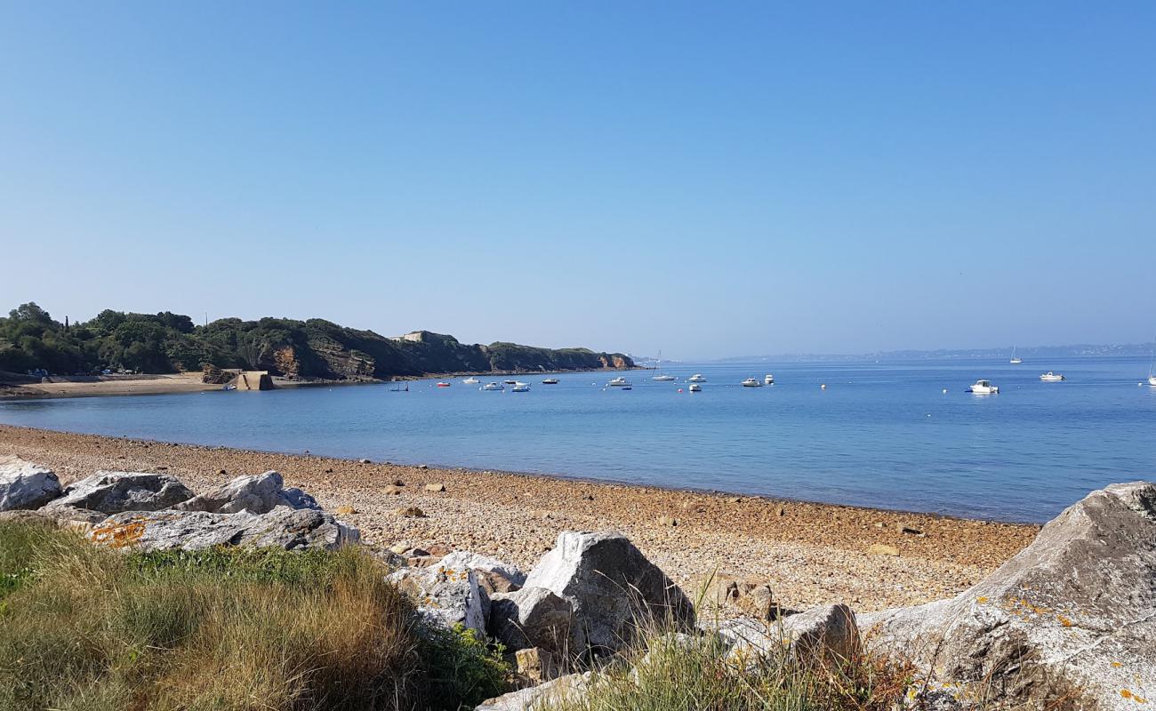 Photo de Larmor Beach avec galets gris de surface