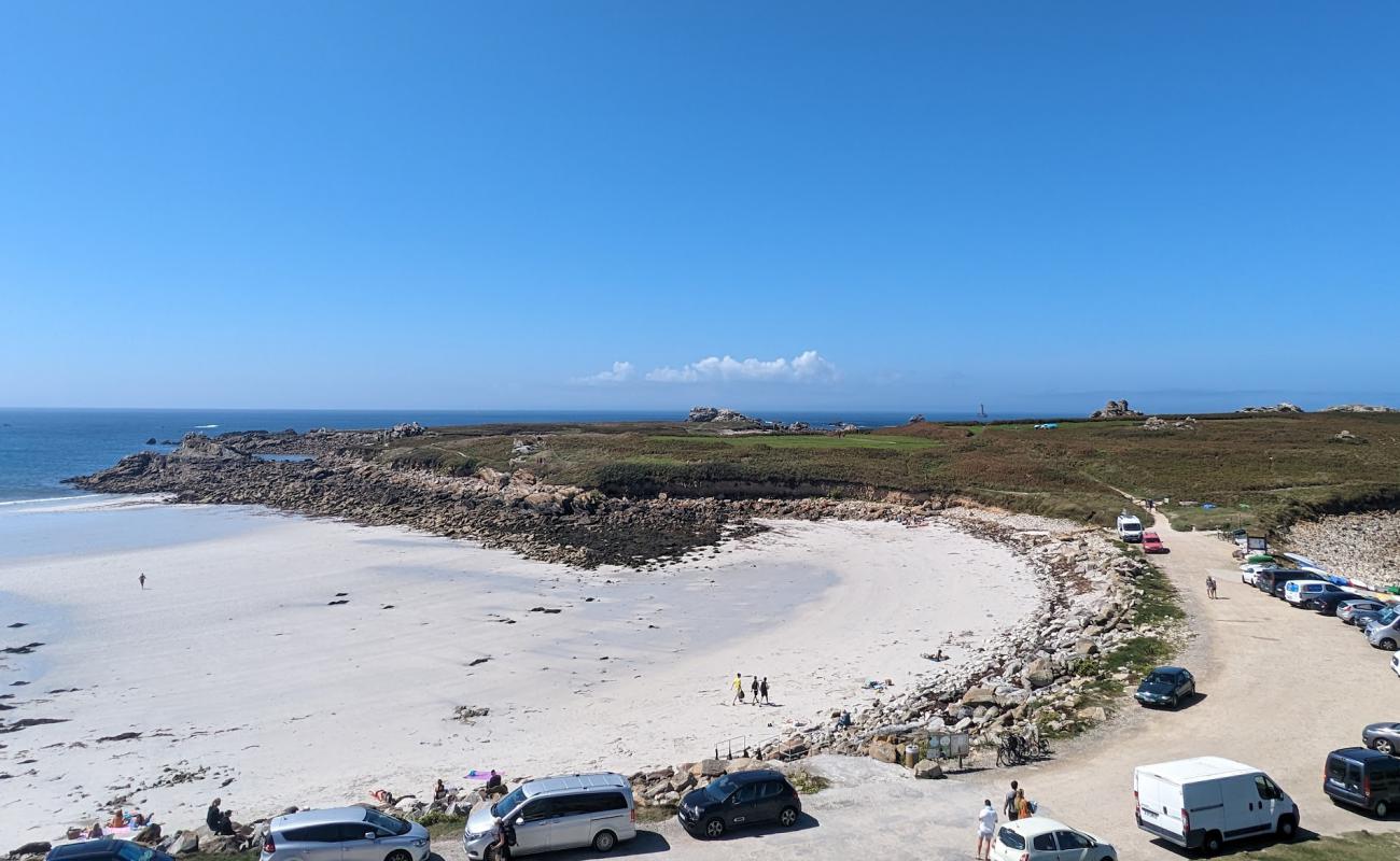 Photo de Saint-Laurent Beach avec sable beige de surface