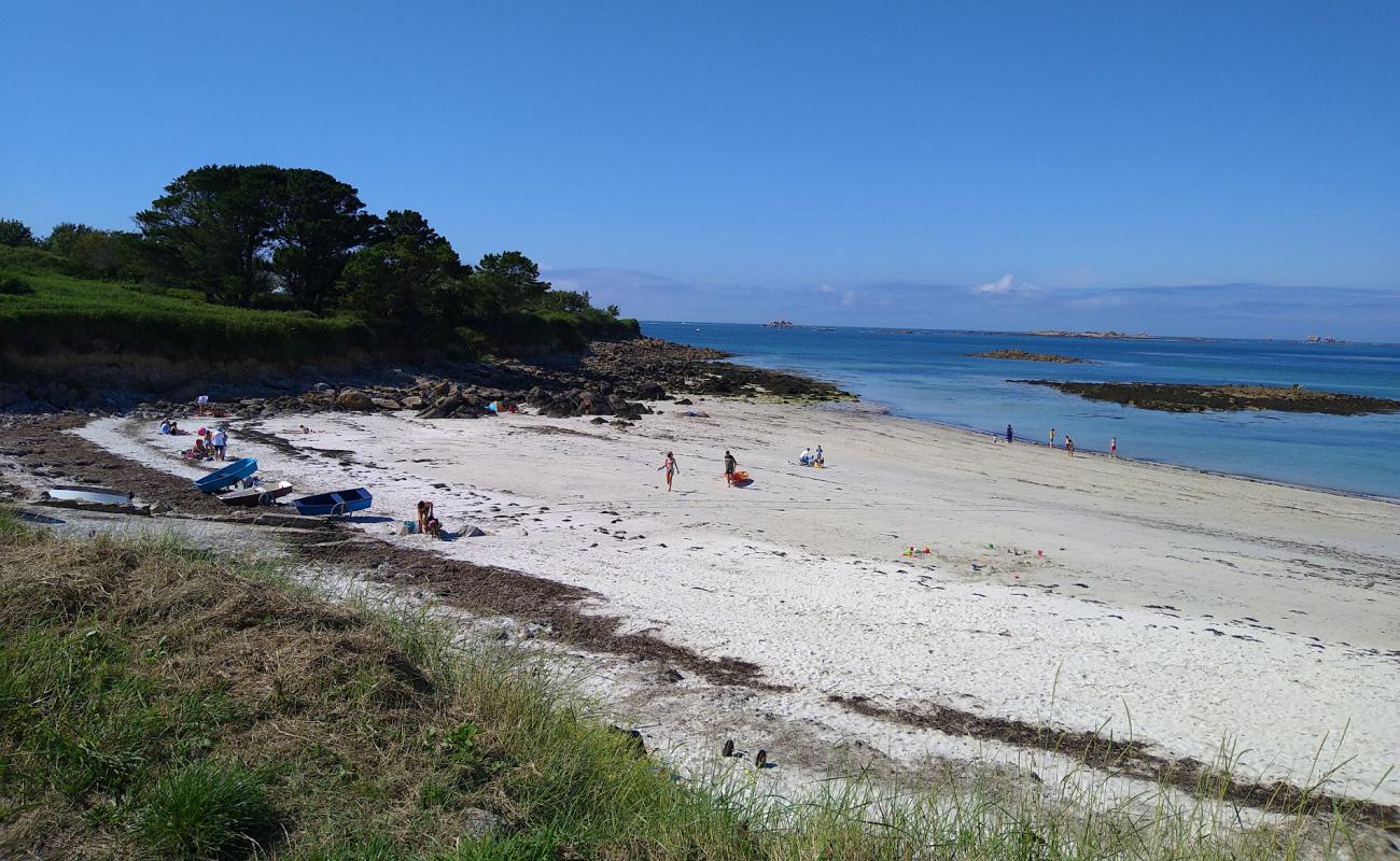 Photo de Penn Enez Beach avec sable beige de surface
