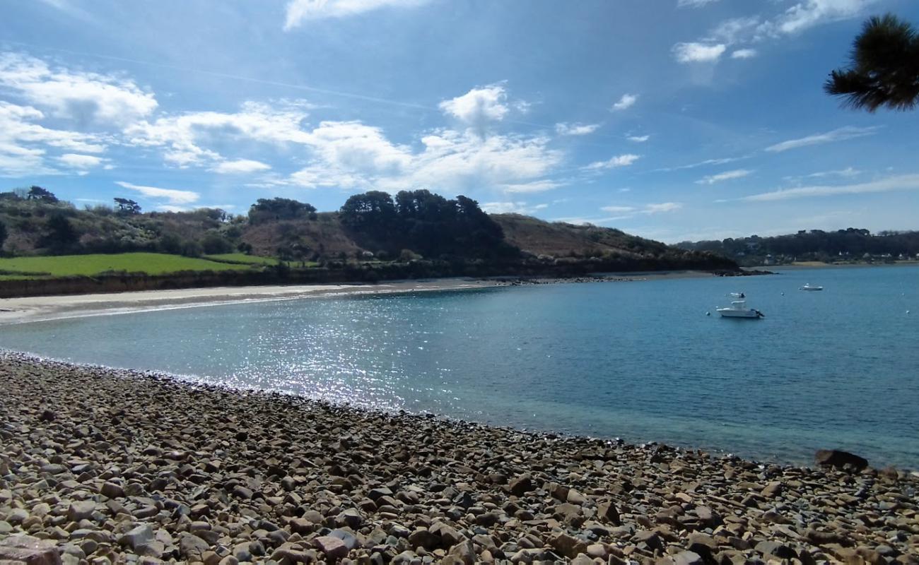 Photo de Porz-Garo Beach avec terrain rocheux de surface