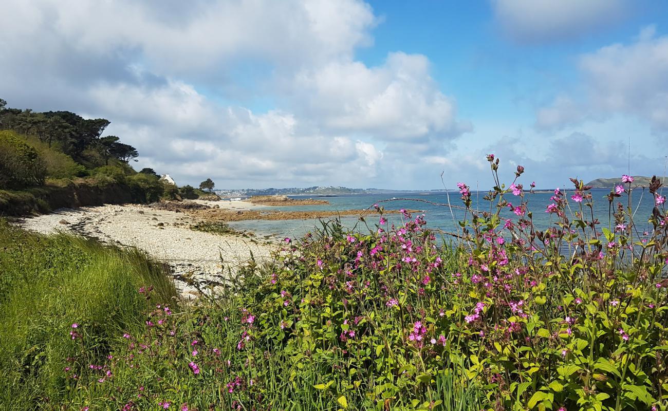 Photo de Port le Goff Beach avec terrain rocheux de surface