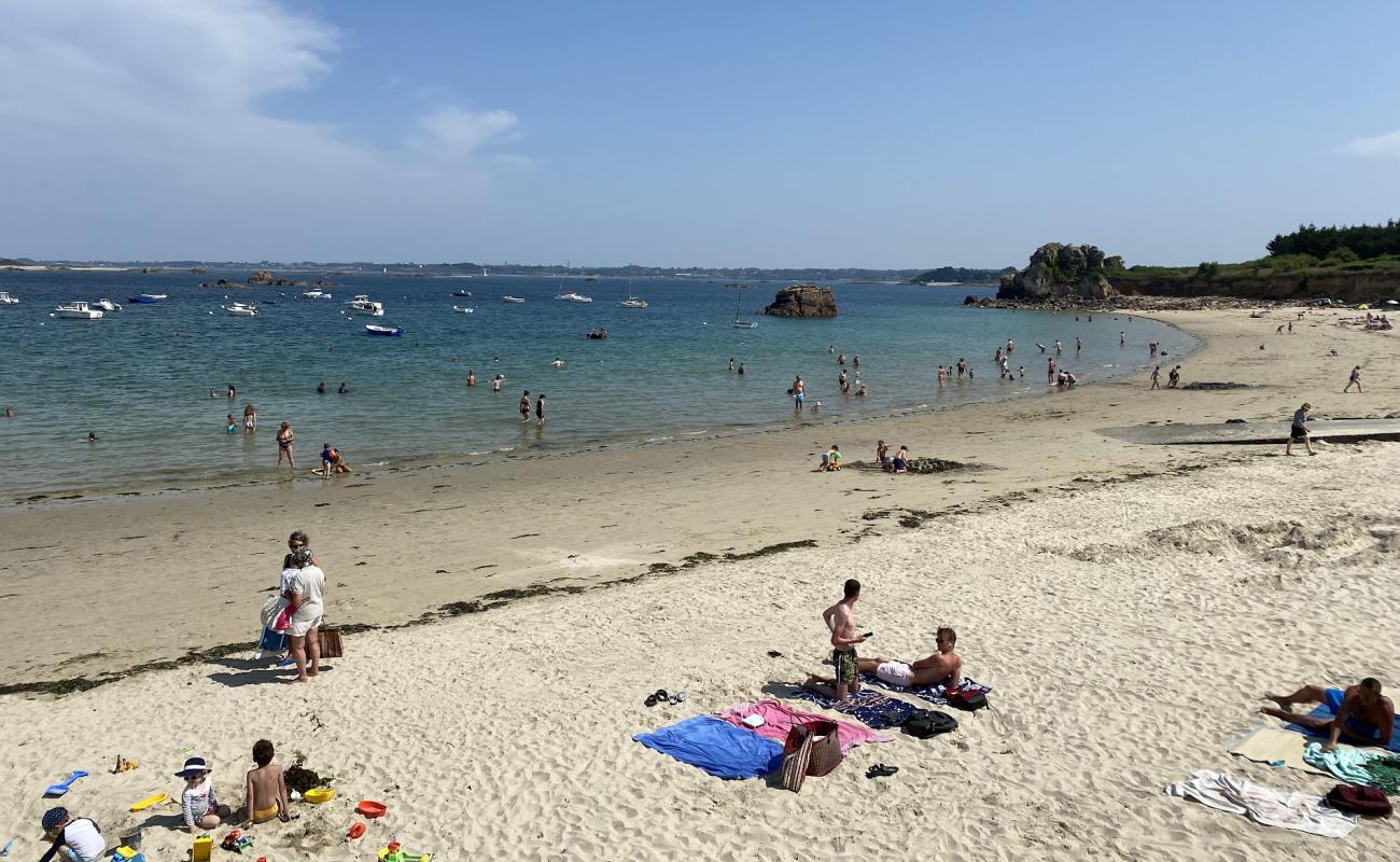 Photo de Porz Hir Beach avec sable lumineux de surface