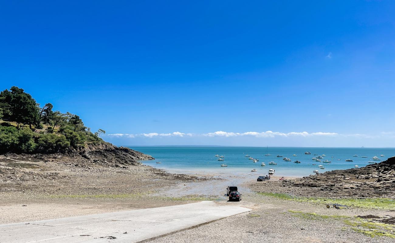 Photo de Port Picain Beach avec petits galets gris de surface