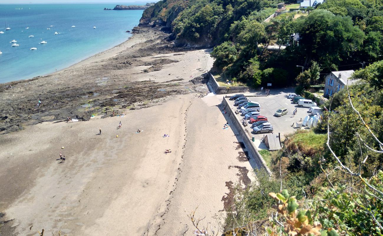 Photo de Port de Briac Beach avec caillou fin clair de surface