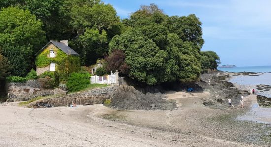 Chateau de Vaulerault Beach