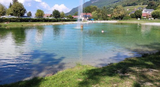 Plan d'eau de Serrieres-en-Chautagne Beach