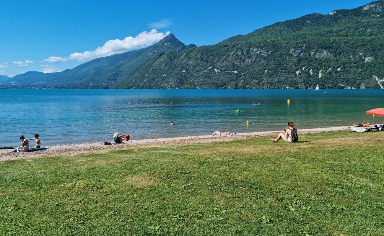 Photo de Brison Beach avec terrain rocheux de surface