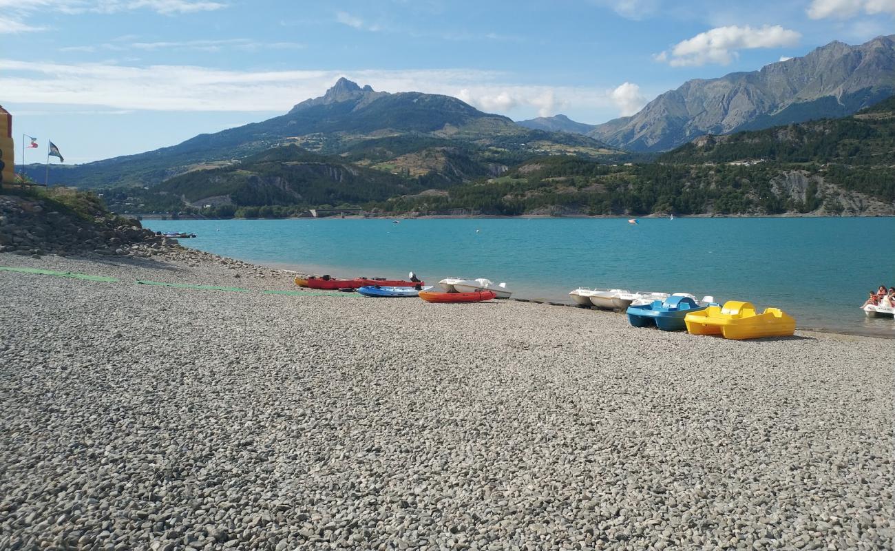 Photo de Combettes Beach avec caillou fin gris de surface